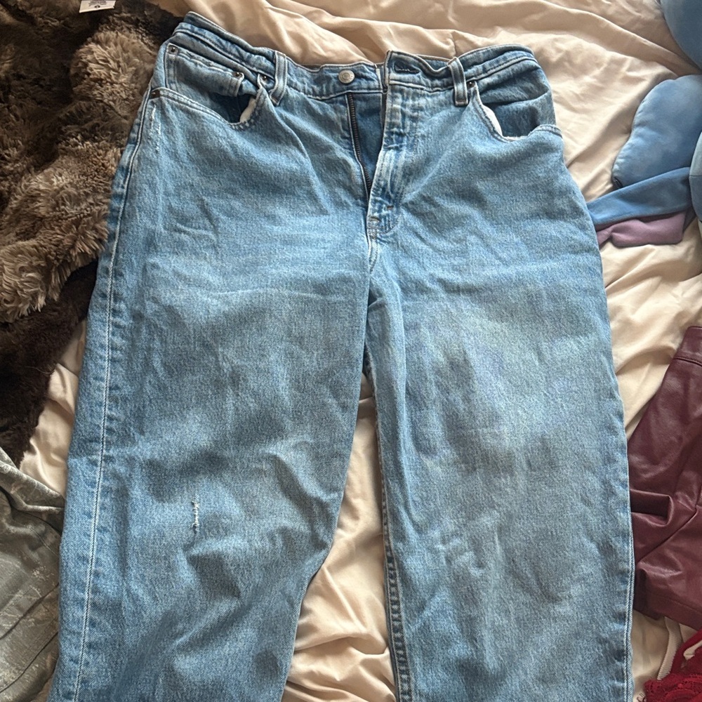 Abercrombie Curve Love 90s straight Ultra High Rise